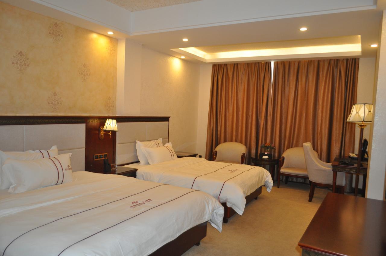 Guangdong Yao Cultural Hotel Liannan Buitenkant foto